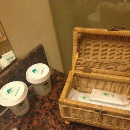 Greentree Inn Hebei Qinhuangdao Peace Avenue Express Hotel מראה חיצוני תמונה
